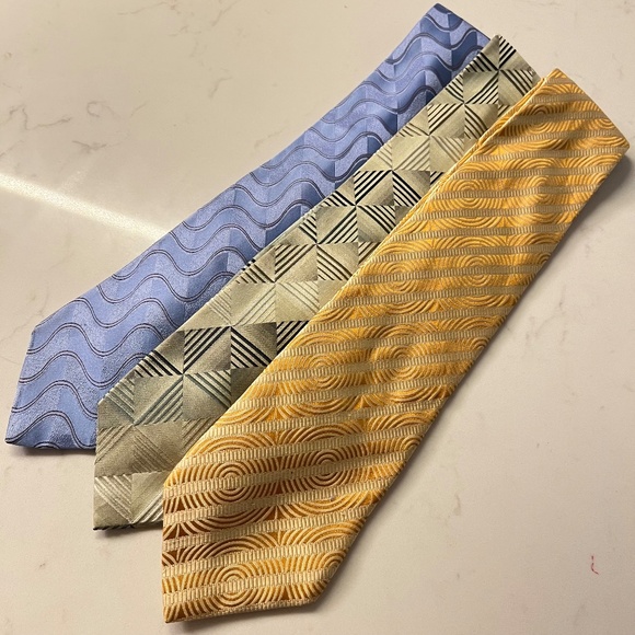 Lot of 3 Silk Ties - Picture 13 of 16